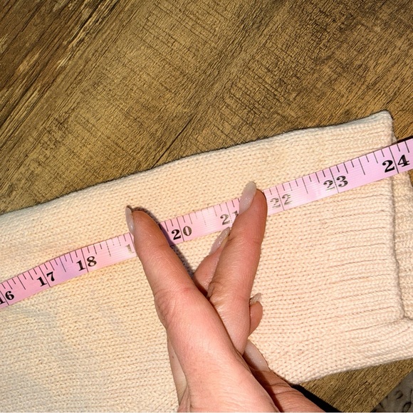 St John Bay Women’s Hooded Sweater Cream Color size L - Picture 5 of 8